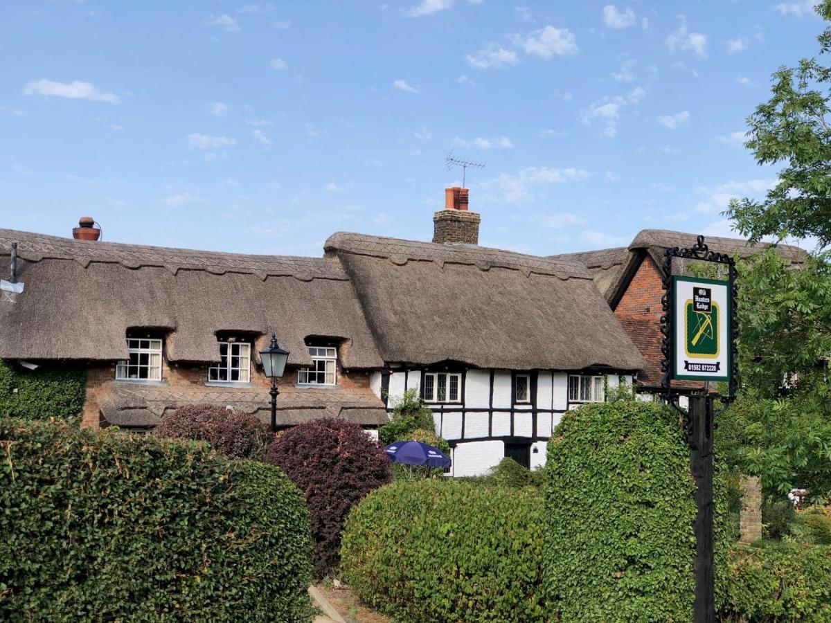 Old Hunters Lodge Whipsnade Limited Exterior foto